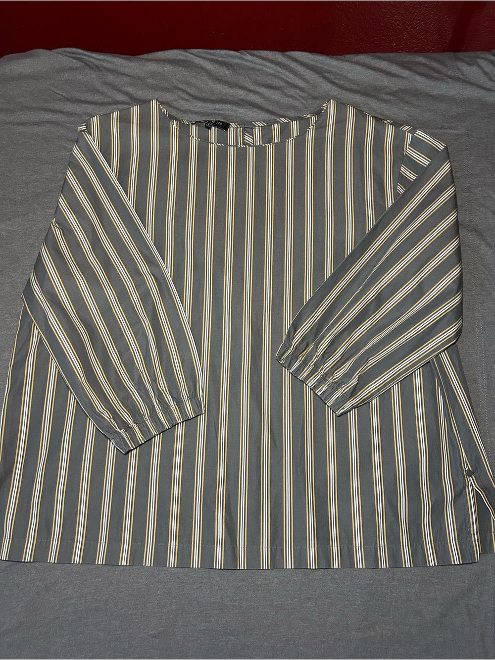Lafayette 148 New York Striped Crewneck Top in Gray and Cream
